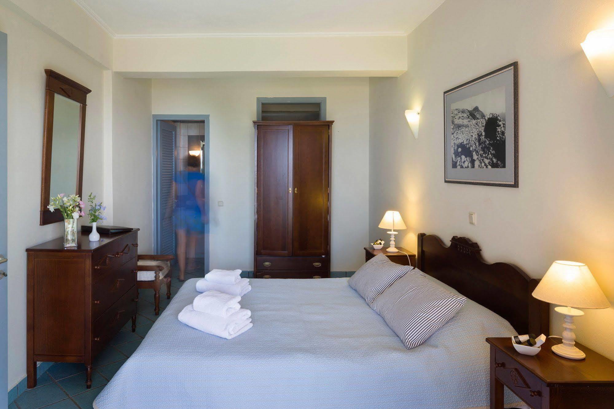 Mira Resort Agios Ioannis  Exterior photo